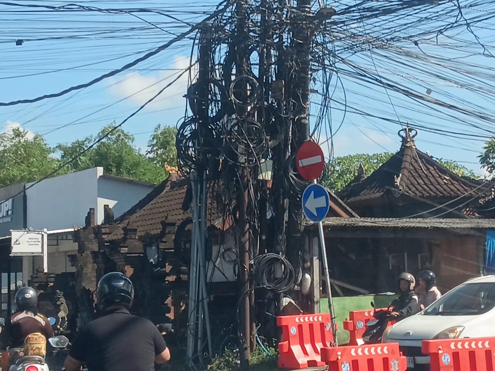 Jumat--kabel1