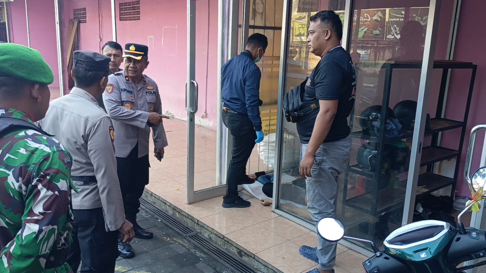 Minggu--karyawan keninggal2