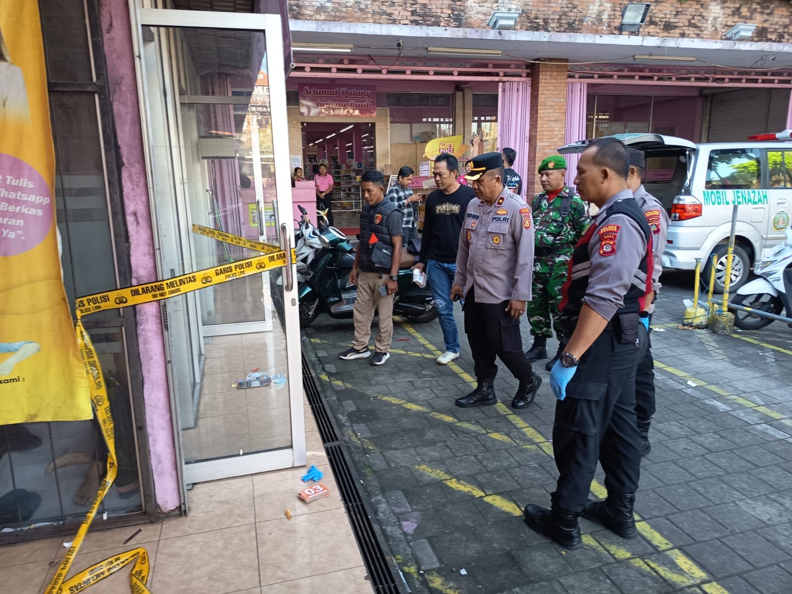 Minggu--karyawan meninggal
