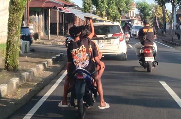 Rabu--Foto kita