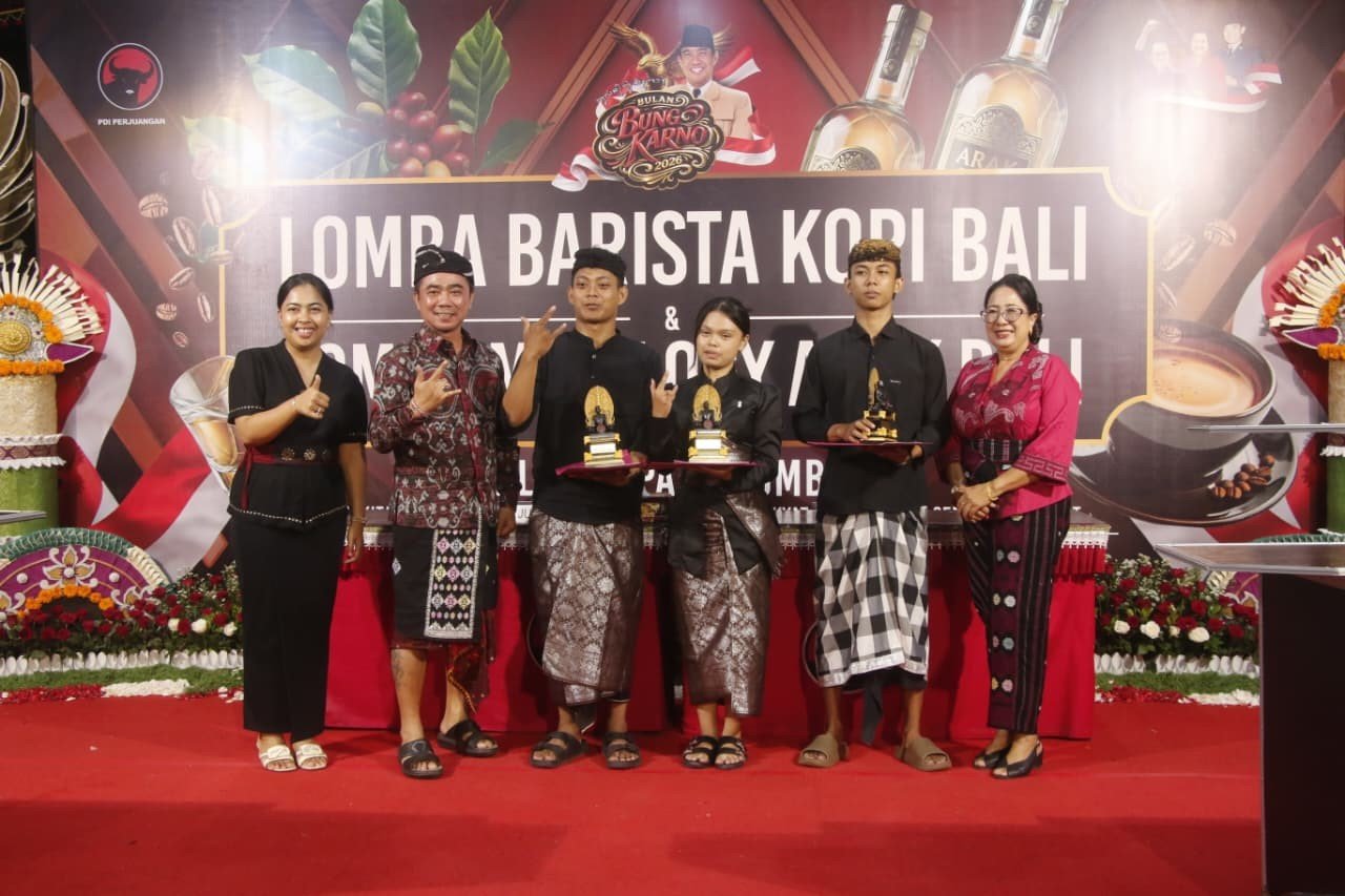 Selasa--arak Bali4