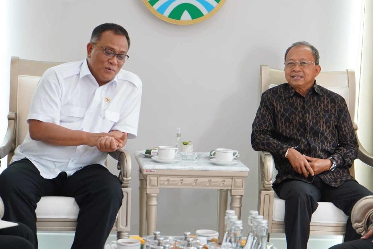 Selasa--koster