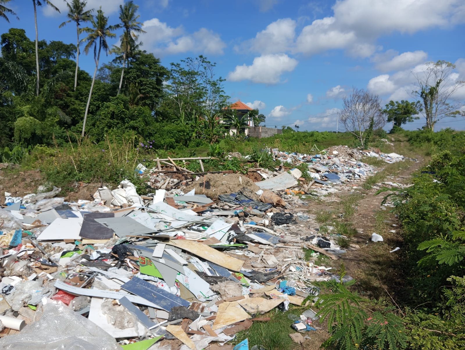 Senin-cek sampah1