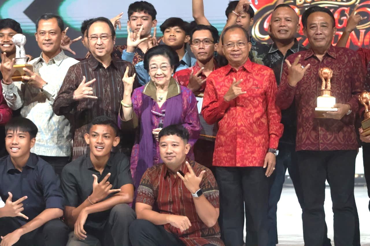 Minggu--mega3