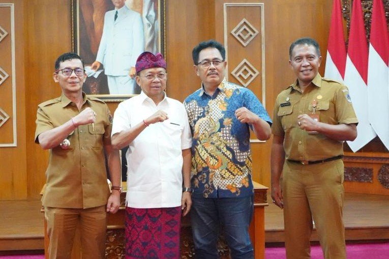 Rabu--rapat