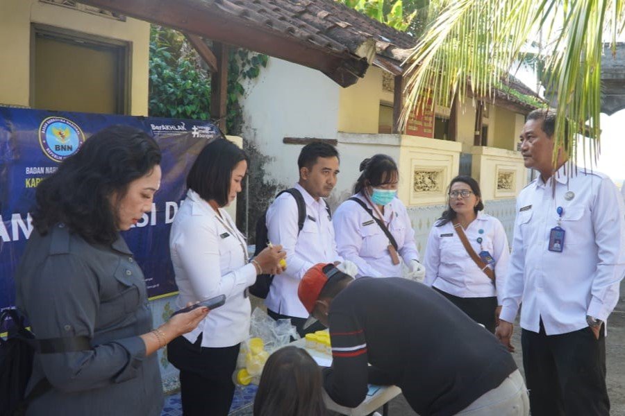 Senin--sidak2