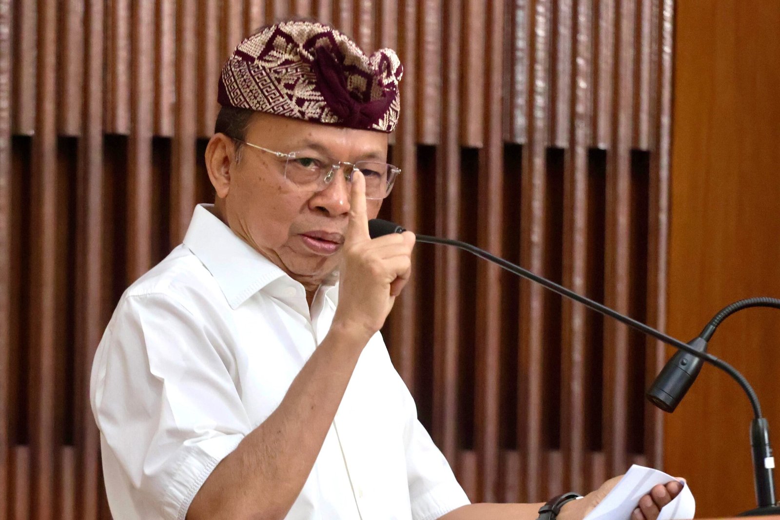 Minggu--Koster
