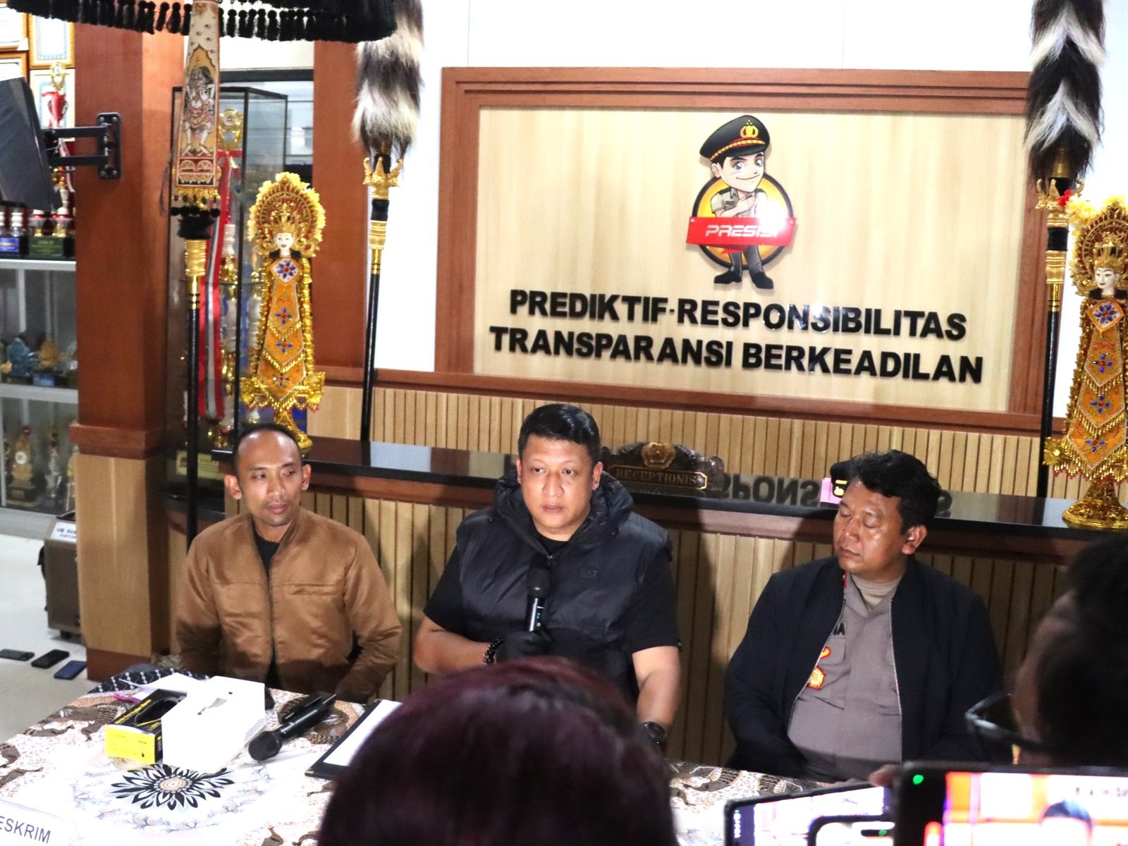 Senin--Polres Tabanan