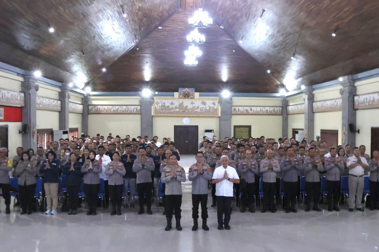 Senin--bicara1