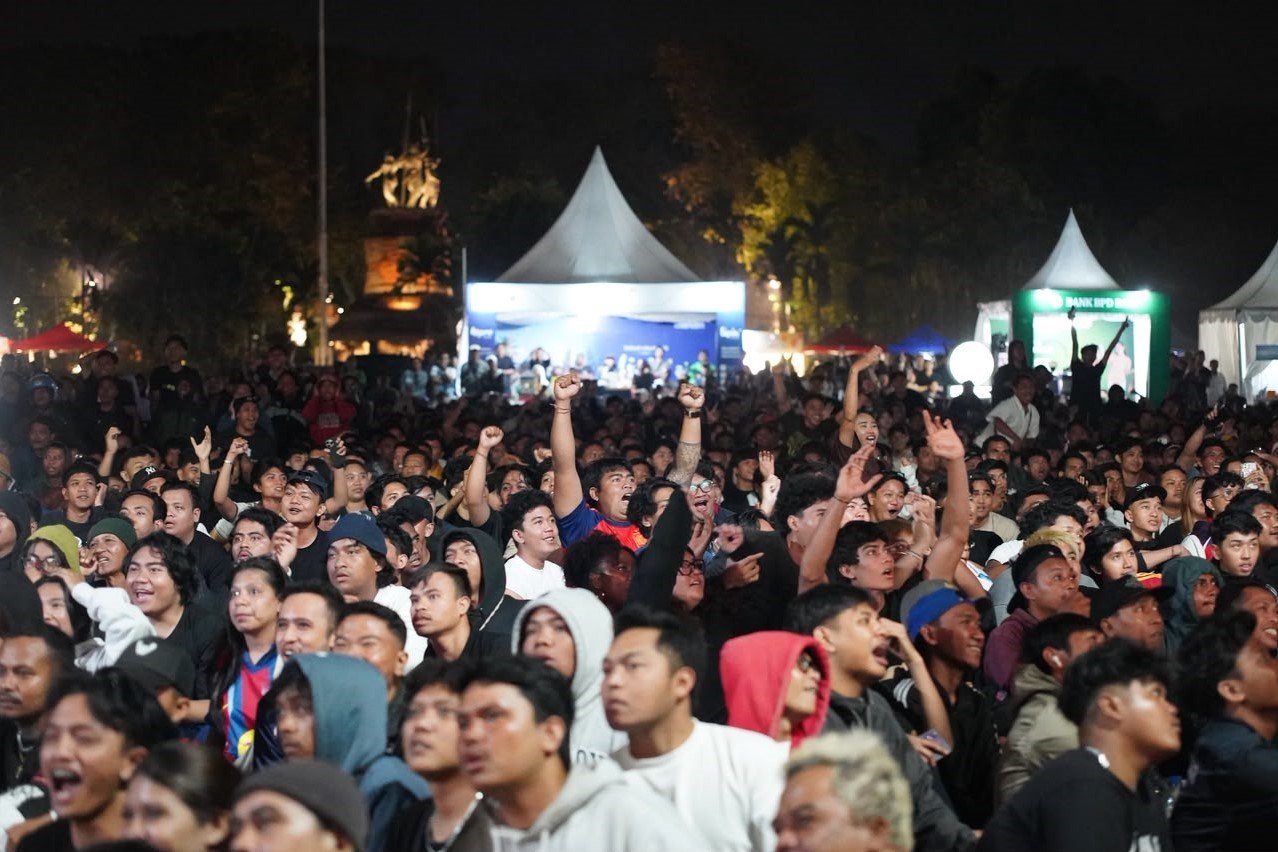 Senin--nobar