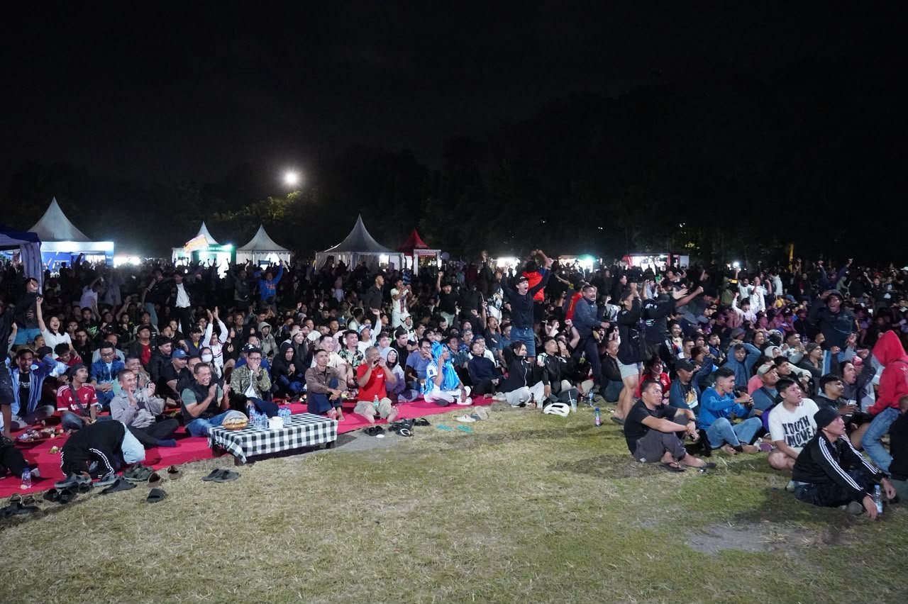 Senin--nobar1