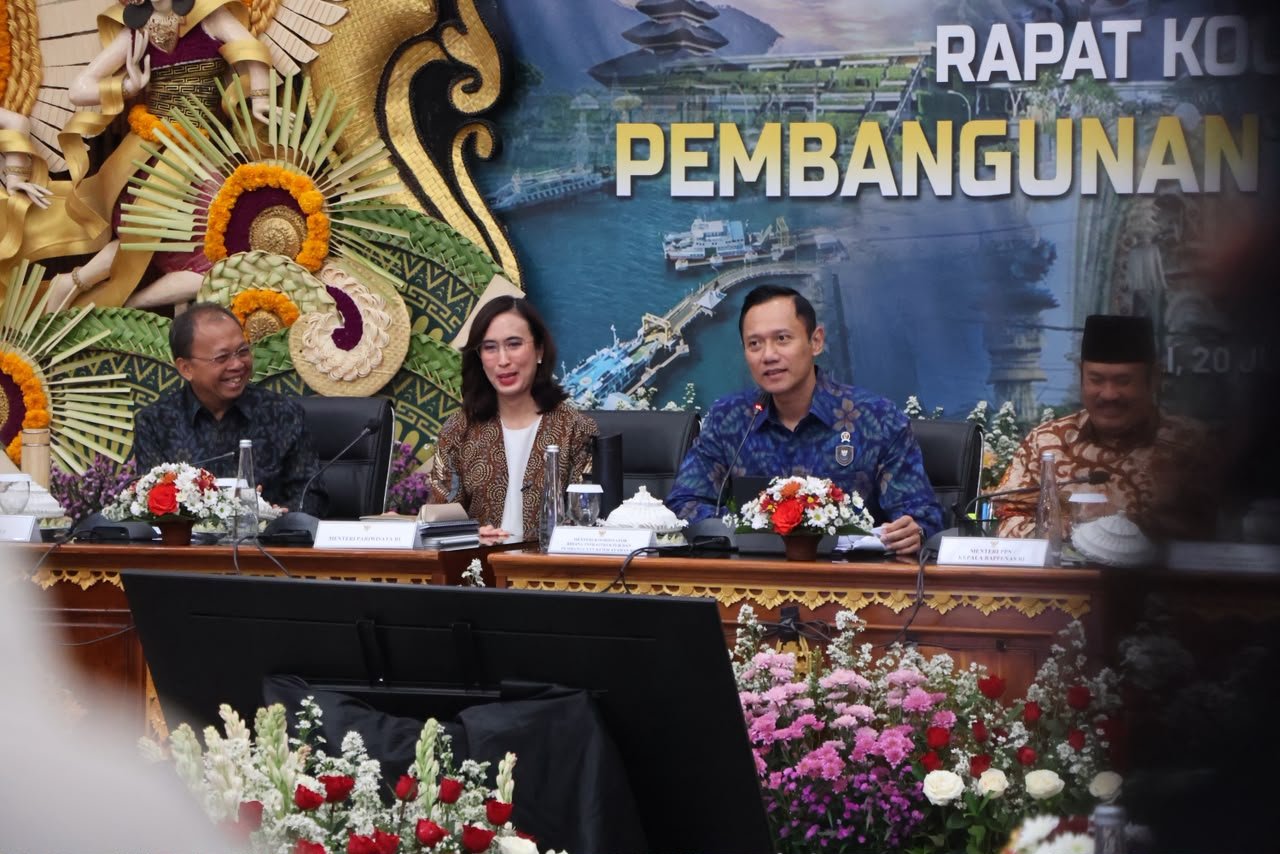 Senin--rakor22