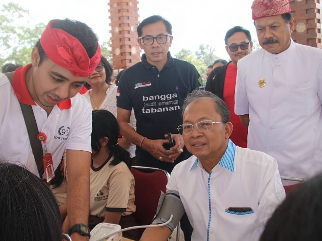 Minggu--Tabanan
