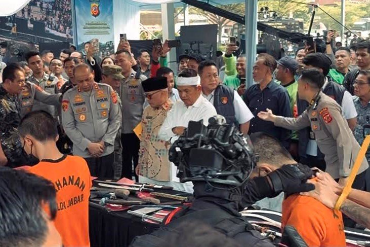 Minggu--jabar4