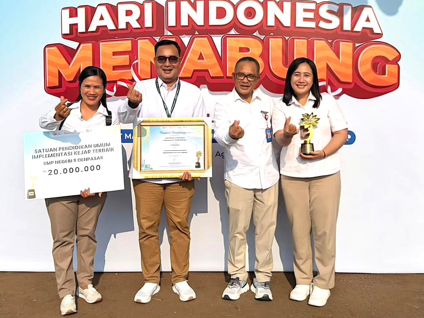 Sabtu--juara1