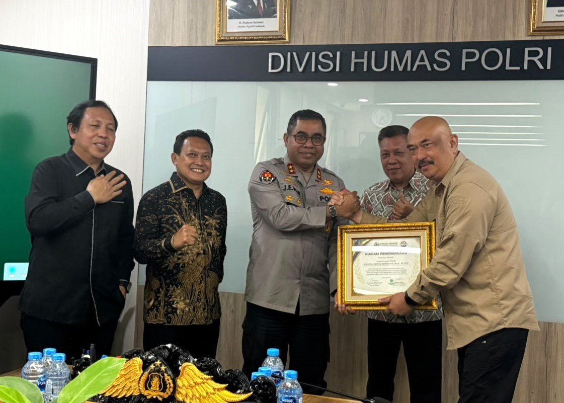Jumat--polri1