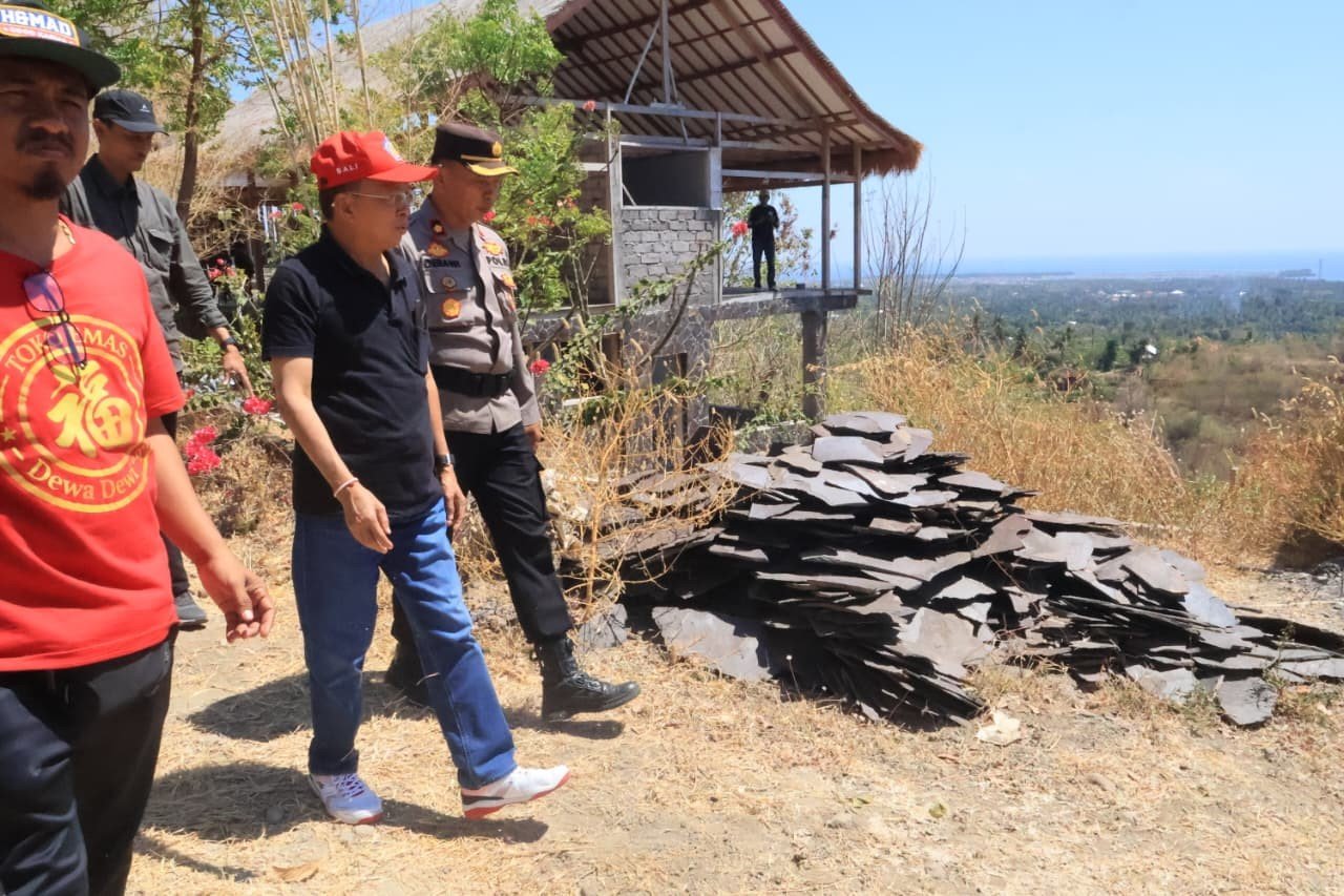 Sabtu--bongkar vila5