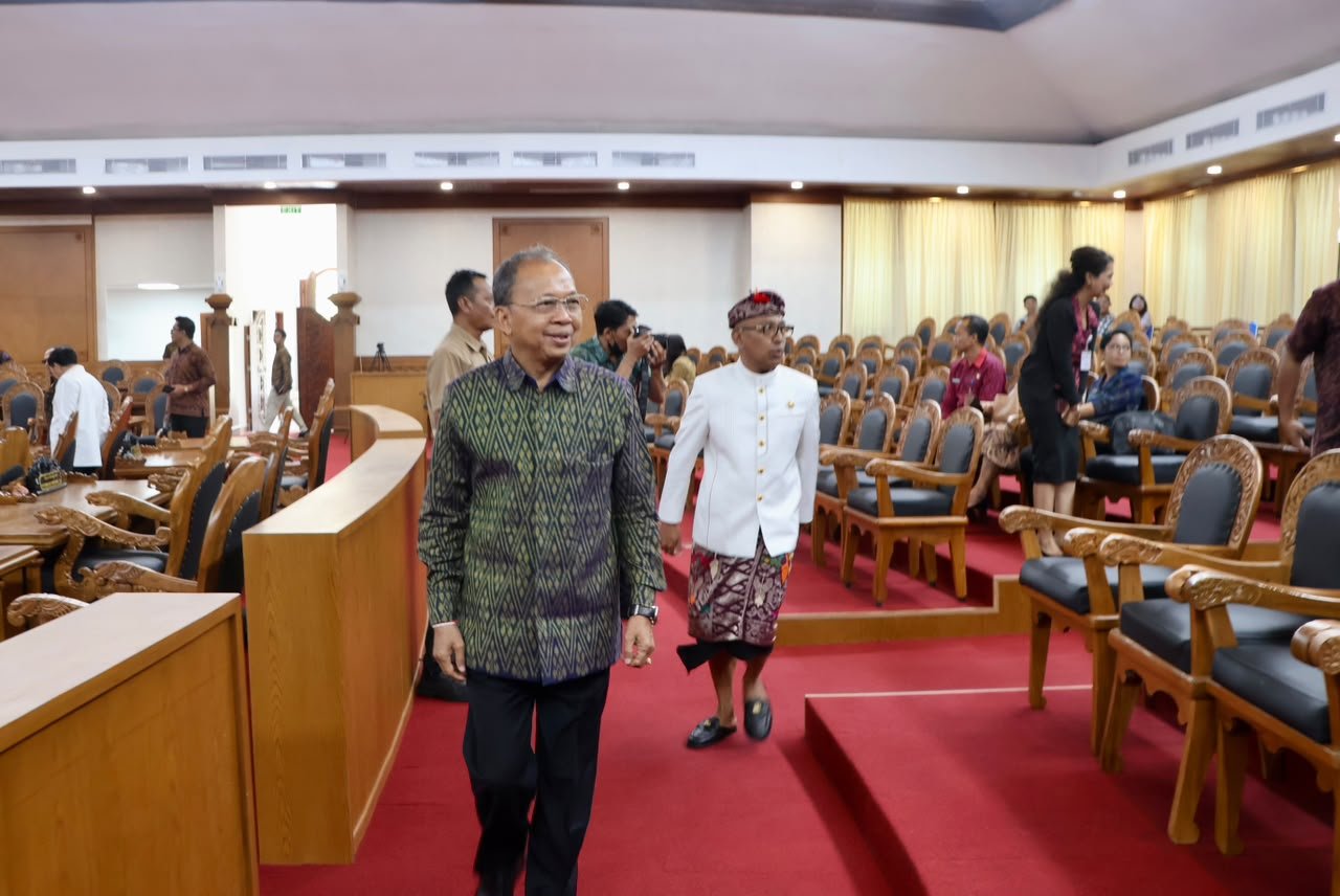Senin--koster