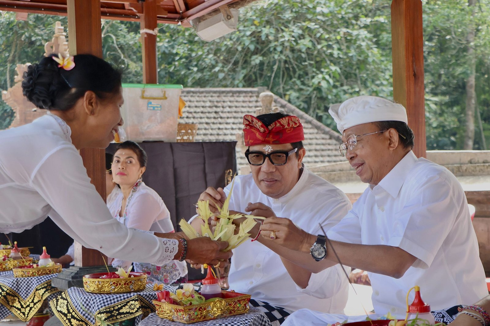 minggu--tumpek2