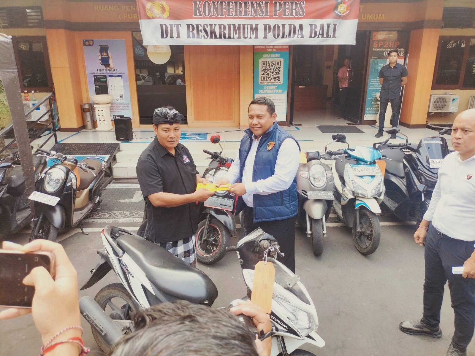 Jumat--pecalang3