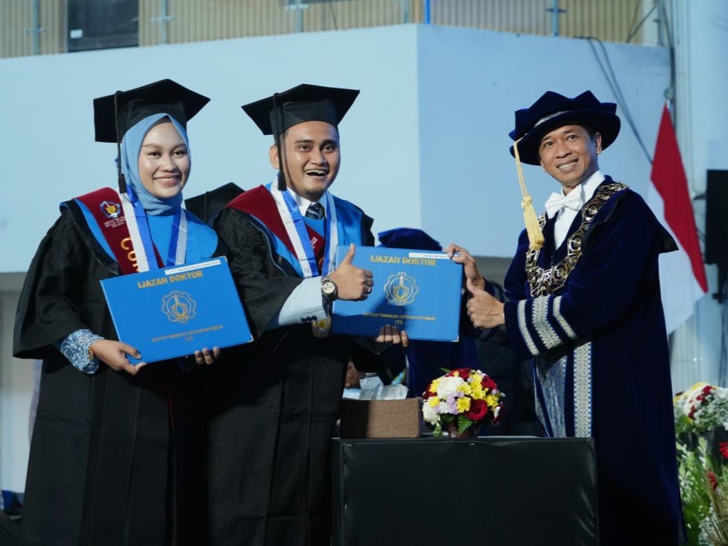Minggu--wisuda
