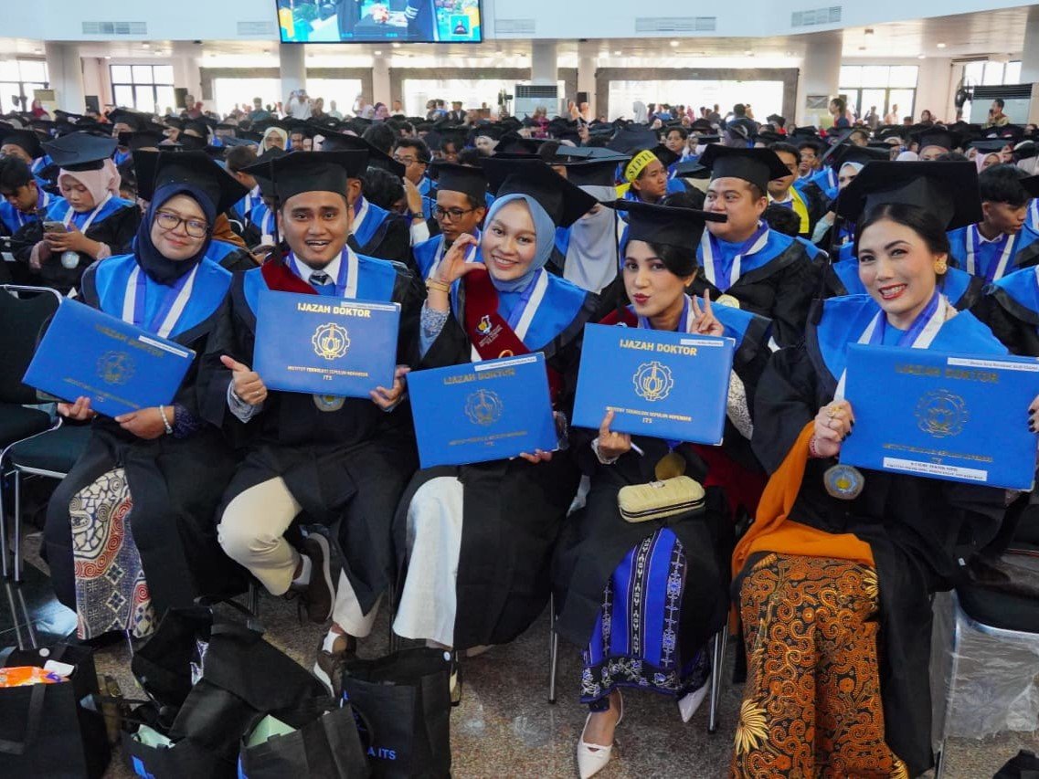 Minggu--wisuda1