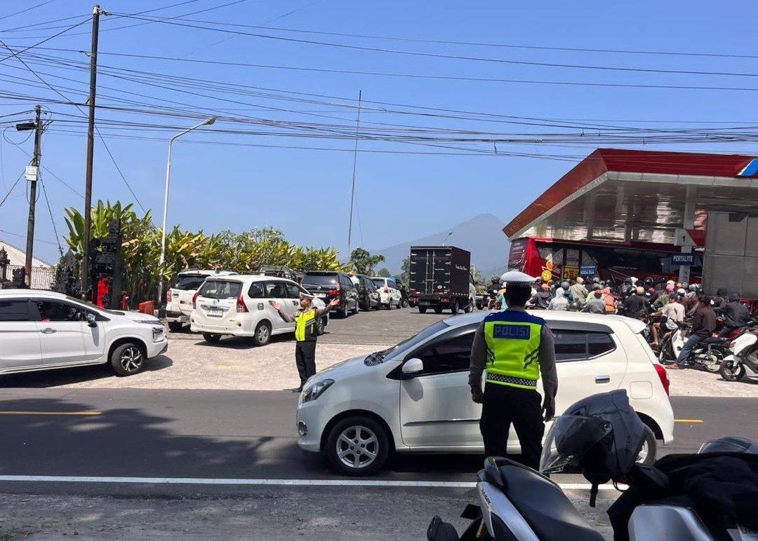 Selasa--polisi2
