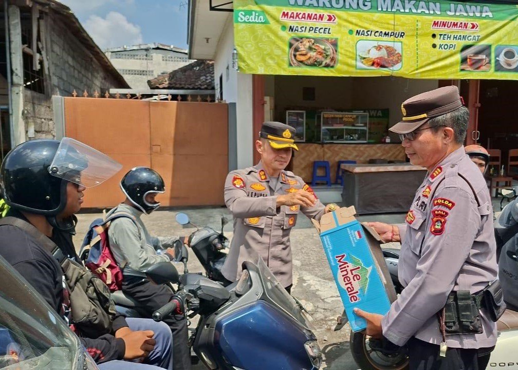 Selasa--polisi3