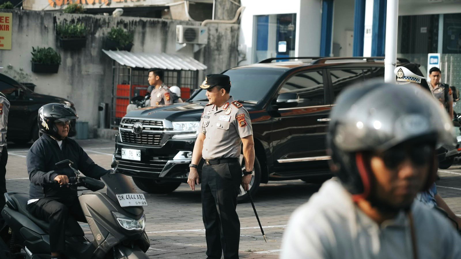 Senin--kapolda2